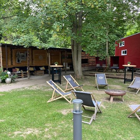 Tiny House Ems Im Pier9 Tiny House Hotel Hamm  Eksteriør billede