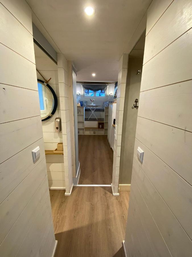 Tiny House Ems Im Pier9 Tiny House Hotel Hamm  Eksteriør billede
