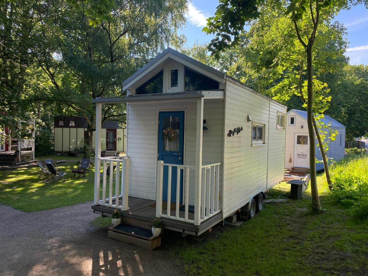 Tiny House Ems Im Pier9 Tiny House Hotel Hamm  Eksteriør billede