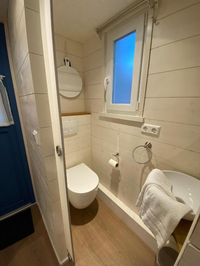 Tiny House Ems Im Pier9 Tiny House Hotel Hamm  Eksteriør billede